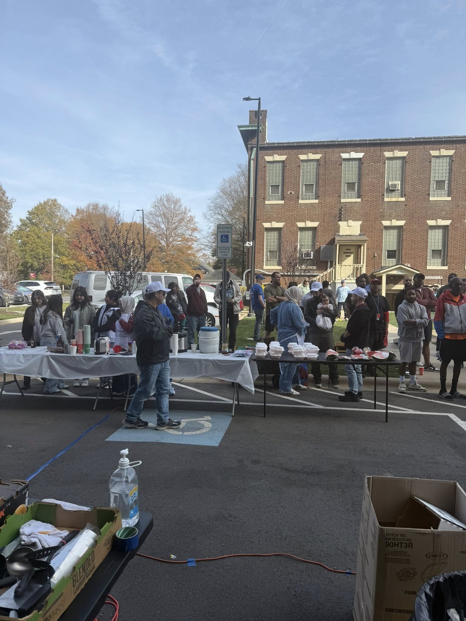 Charlotte Rescue Mission Serve Day